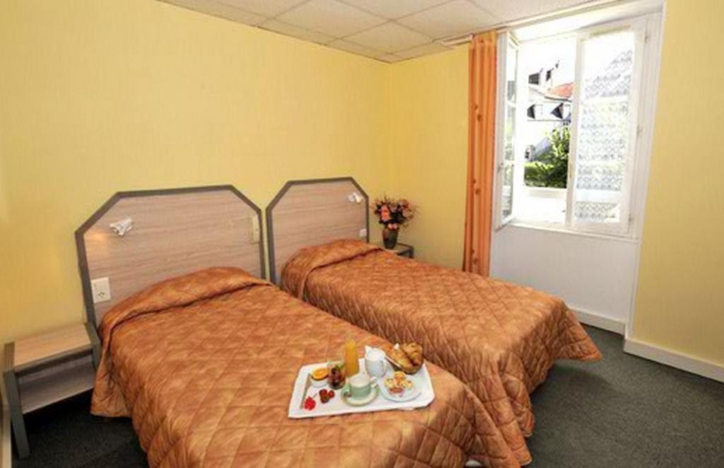 Le Compostelle Hotel Vezelay Room photo