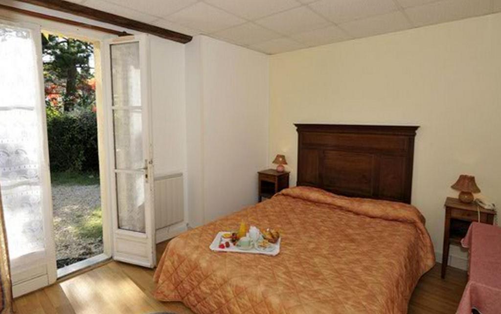 Le Compostelle Hotel Vezelay Room photo